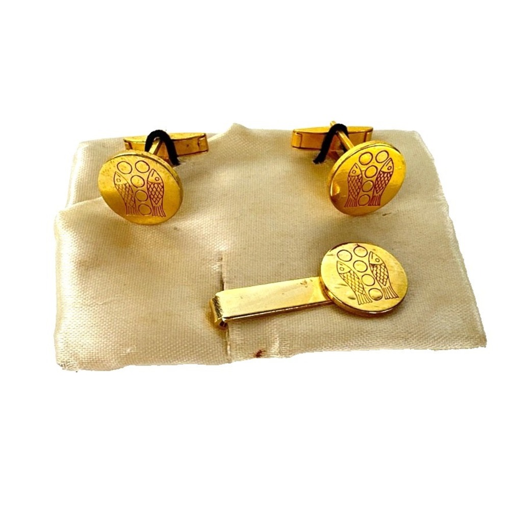 Vintage 1950'S Engraved Fish Pattern Tie Clip and Cuff Links Set  Gold Tone
